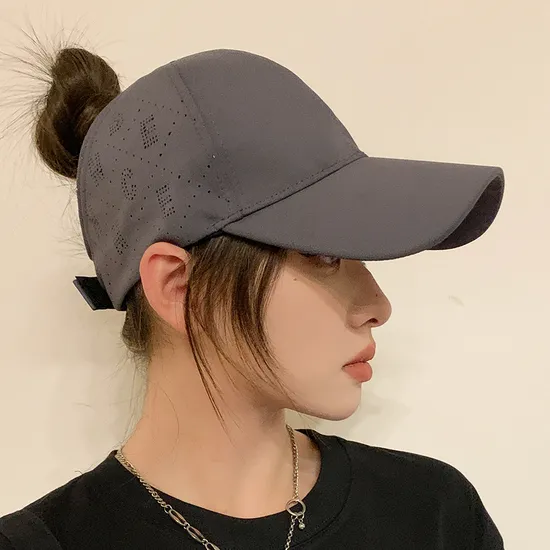 Empty Hat Women′s New Japanese Simple Casual Sunhat Korean Internet Celebrity Trend Letter Can Be Tied to a Ponytail Baseball Cap