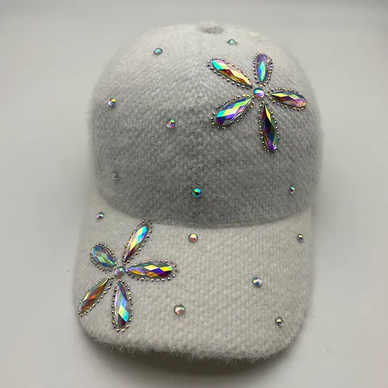 Women′s Autumn and Winter Thickened Warm Water Diamond Duck Tongue Hat