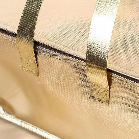 Golden Laser Film Portable Non-Woven Fabric with Cotton Delivery Plus Logo Thermal Insulation Bag