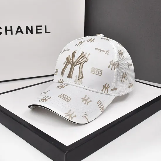 Breathable Mesh Sunscreen Casual Candy Colored Hardtop Baseball Cap