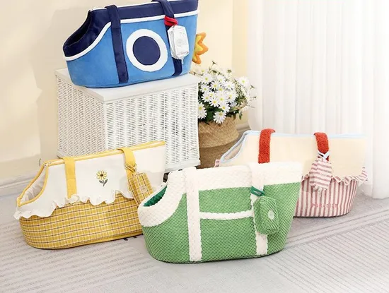 Warm Portable Pet Satchel on One Shoulder