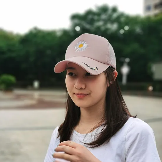 Daisy Sunscreen Mesh Baseball Hat