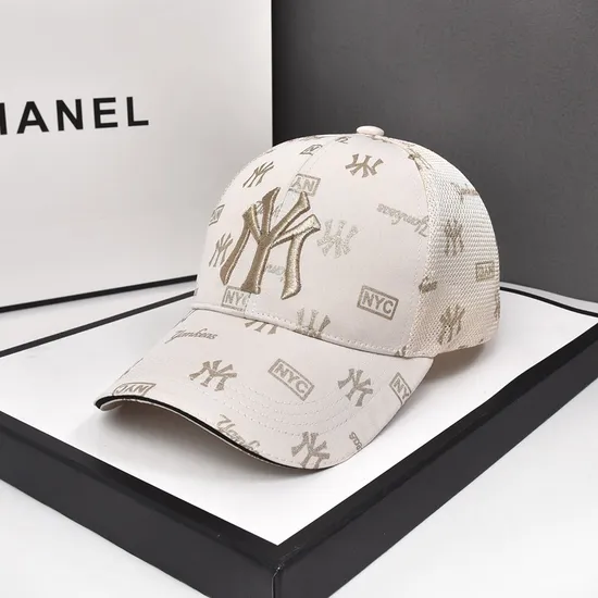 Breathable Mesh Sunscreen Casual Candy Colored Hardtop Baseball Cap