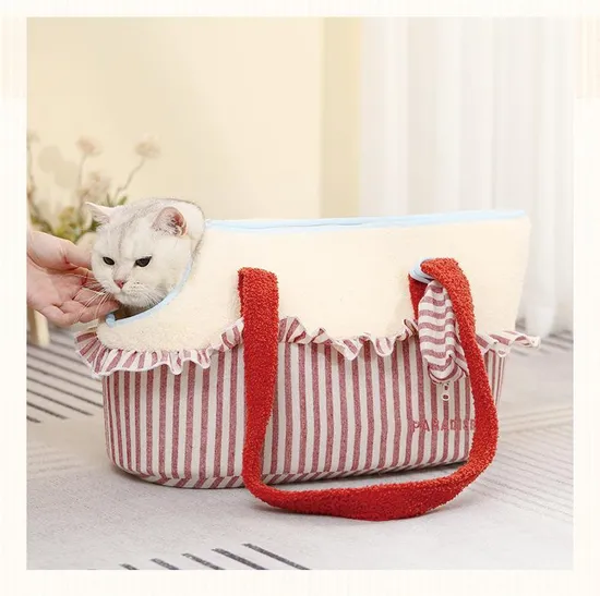 Warm Portable Pet Satchel on One Shoulder